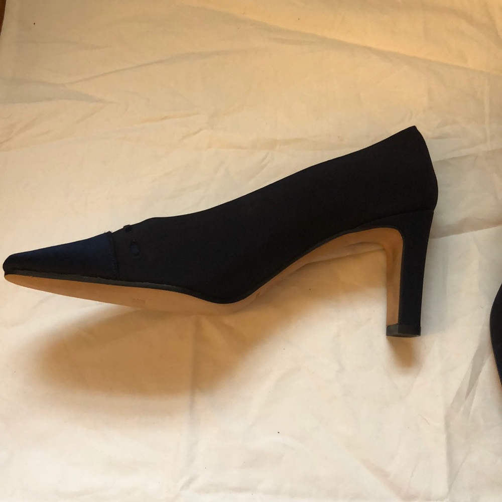 Van Eli Heels - image 2